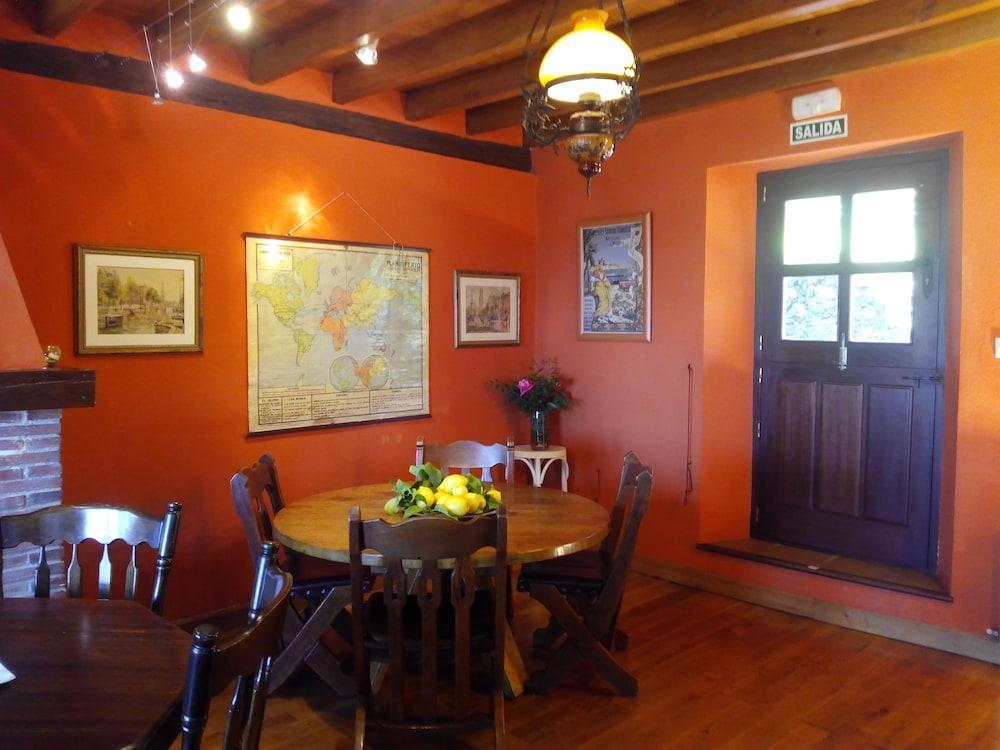 Posada Las Mananitas Cóbreces Exterior foto